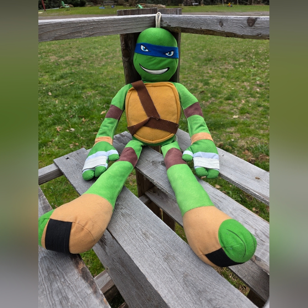 Teenage Mutant Ninja Turtles StretchKins 30" Plush Stuffed Animal Leonardo TMNT